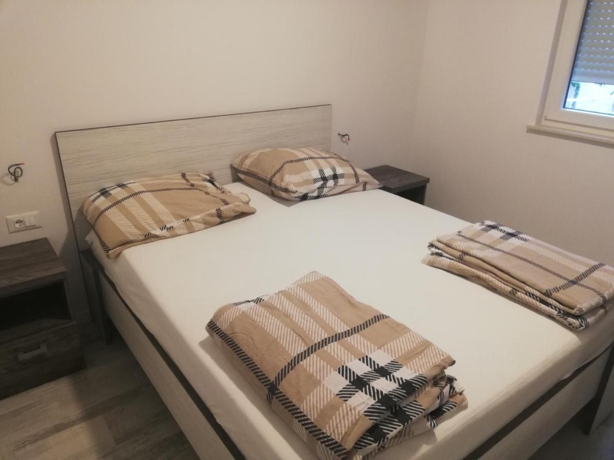 Apartments Villa Ravlic Makarska Eksteriør bilde