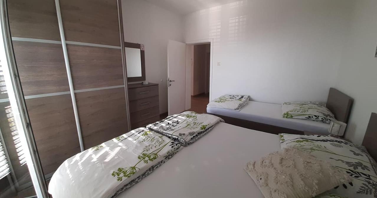 Apartments Villa Ravlic Makarska Eksteriør bilde